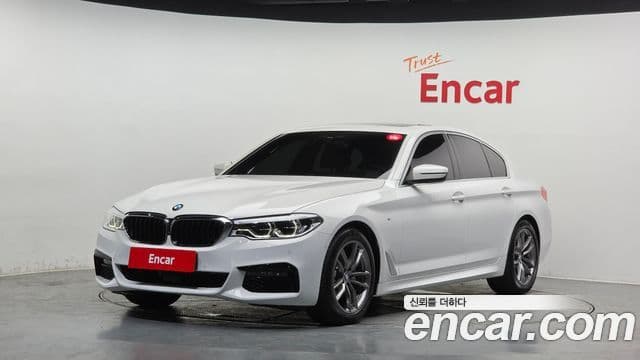 BMW 5 Series 2019 — ფოტო 1/20
