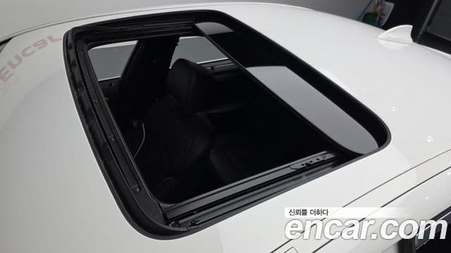BMW 5 Series 2019 — ფოტო 19/20