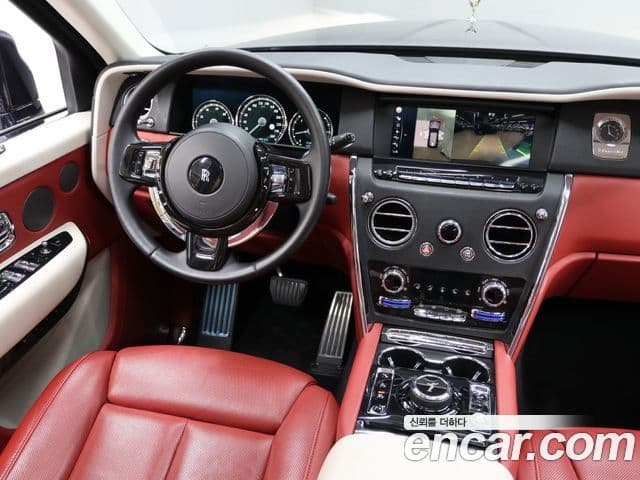 Rolls-Royce Cullinan 2019 — ფოტო 16/20