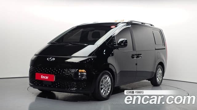 Hyundai Staria 2023 — ფოტო 1/20