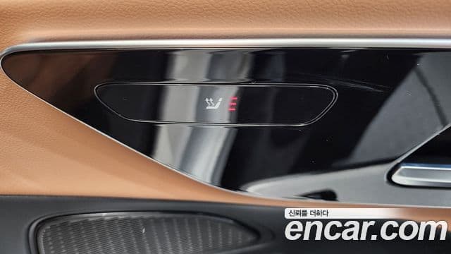 Mercedes-Benz E-Class 2024 — Şəkil 19/20