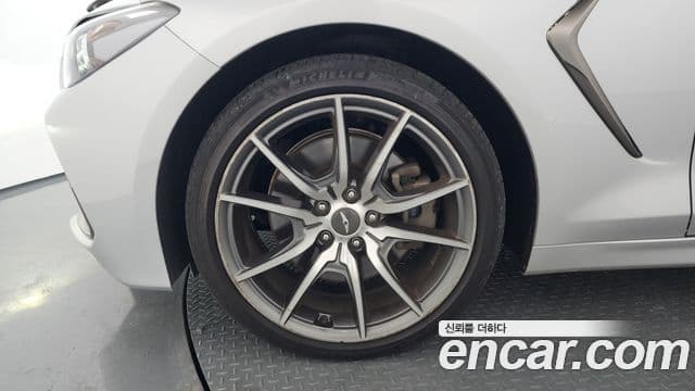 Genesis G70 2018 — Şəkil 1/20