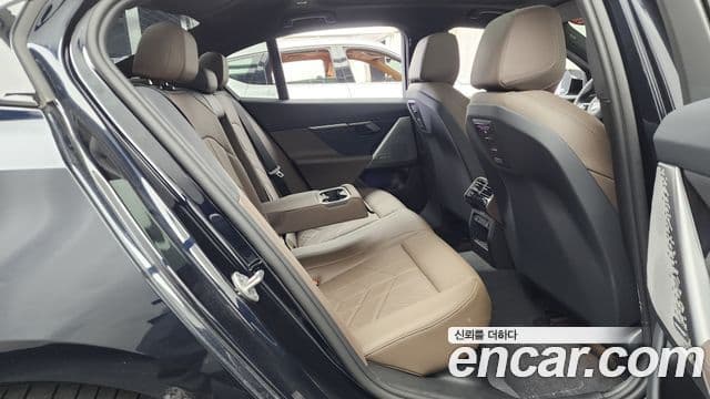 BMW 5 Series 2026 — ფოტო 12/20
