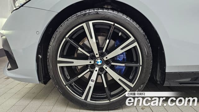 BMW 5 Series 2024 — ფოტო 4/20