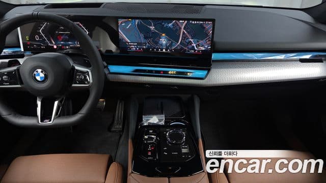 BMW 5 Series 2025 — Фото 14/20