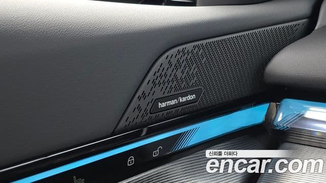BMW 5 Series 2025 — Фото 17/20