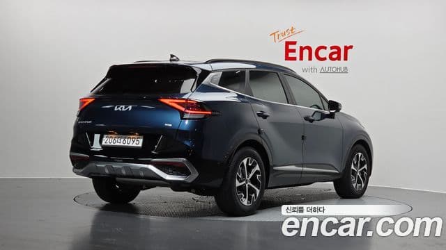 Kia Sportage 2023 — Фото 2/20