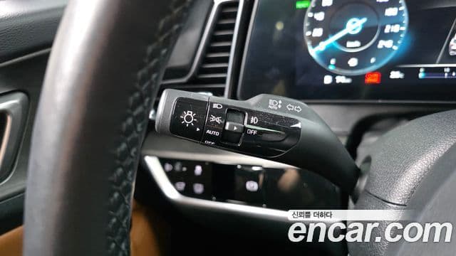Kia Sportage 2023 — ფოტო 23/32