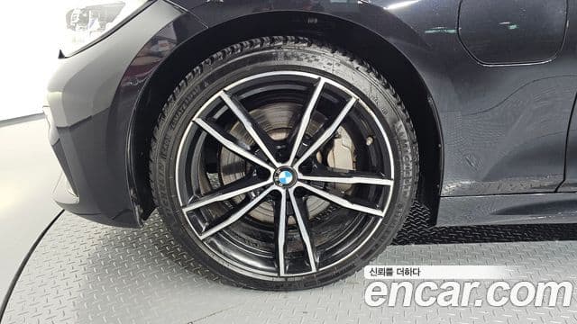 BMW 3 Series 2020 — ფოტო 5/20