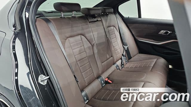 BMW 3 Series 2020 — ფოტო 12/20