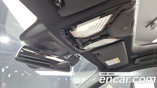 BMW 3 Series 2020 — ფოტო 15/20