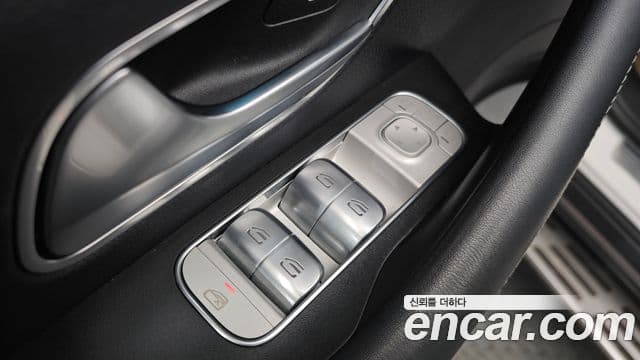 Mercedes-Benz GLE-Class 2022 — ფოტო 18/20
