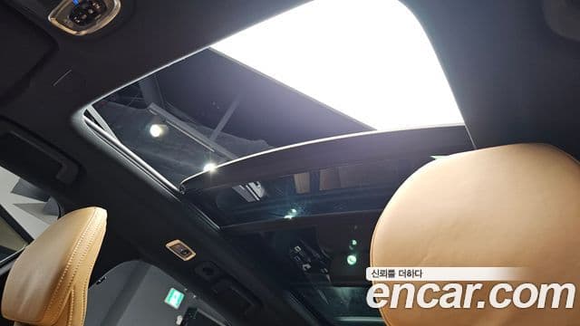 Volvo V90 Cross Country 2021 — Şəkil 18/20