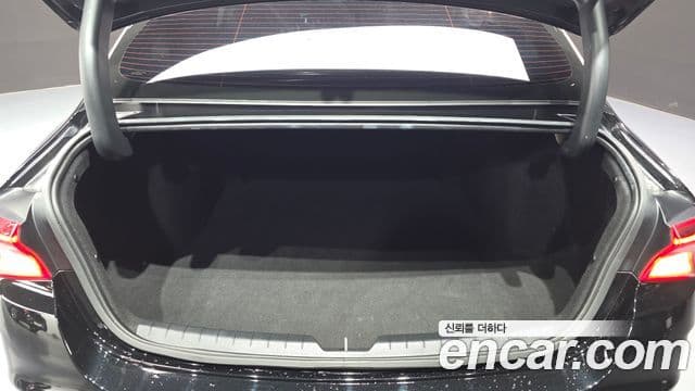 Kia K5 2022 — Şəkil 16/20