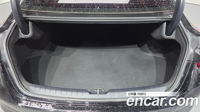 Kia K8 2022 — Şəkil 17/20