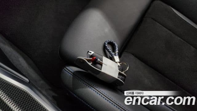 BMW 3 Series 2021 — ფოტო 16/20