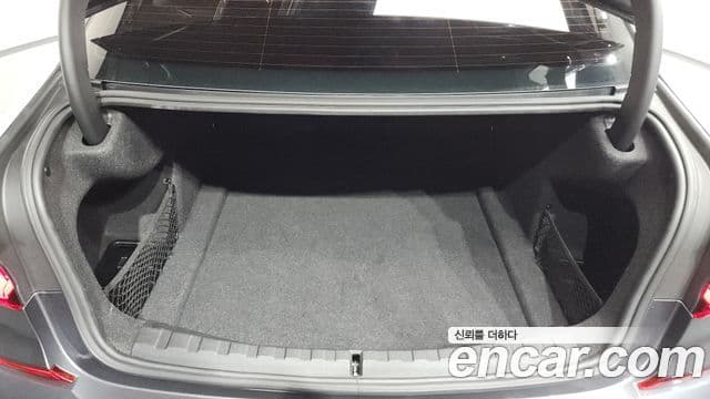 BMW 3 Series 2021 — ფოტო 20/20