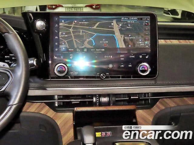 Lexus LM 2025 — фото 17 из 20
