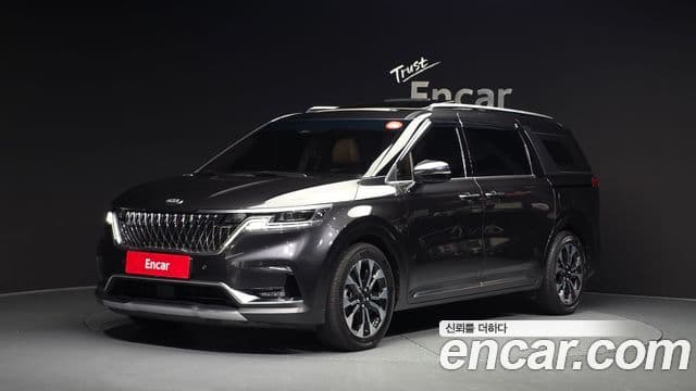 Kia Carnival 2021 — Фото 1/20