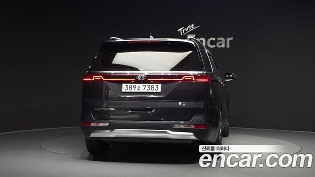 Kia Carnival 2021 — Фото 4/20
