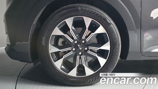 Kia Carnival 2021 — Фото 5/20
