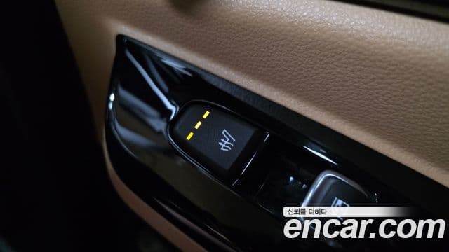 Kia Carnival 2021 — Фото 19/20