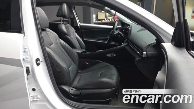 Hyundai The New Avante Hybrid 2020 — ფოტო 5/30