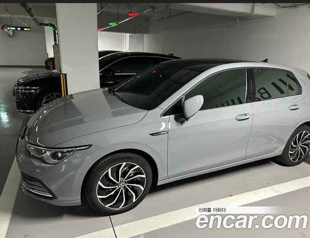 Volkswagen Golf 2022 — Şəkil 1/12