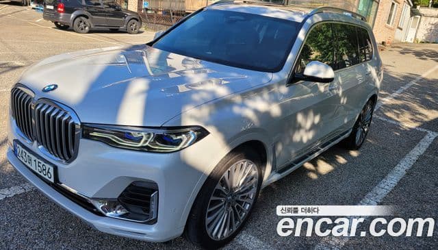 BMW X7 2022 — ფოტო 2/10