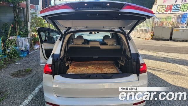 BMW X7 2022 — ფოტო 9/10