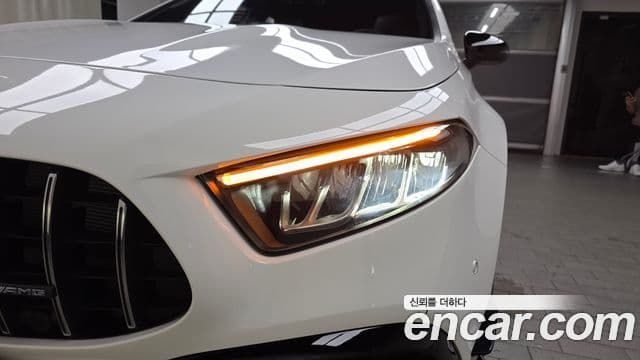Mercedes-Benz A-Class 2025 — Photo 22/32