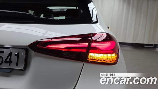 Mercedes-Benz A-Class 2025 — Photo 31/32