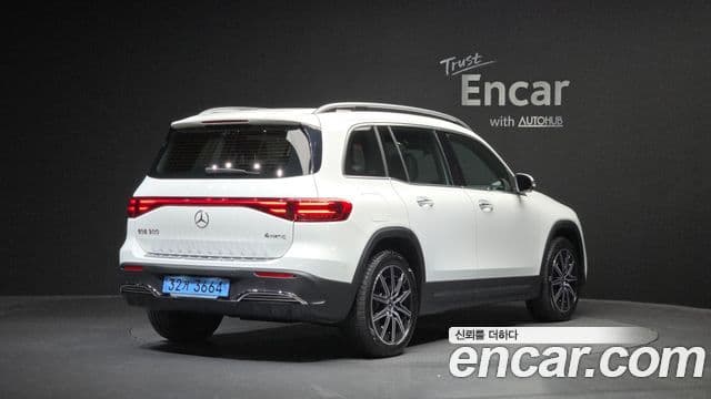 Mercedes-Benz EQB 2025 — ფოტო 10/31