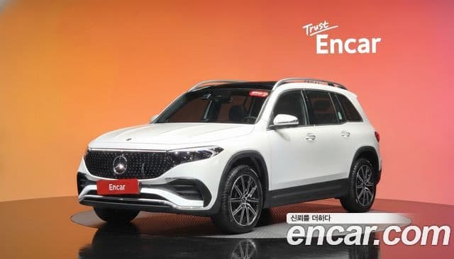 Mercedes-Benz EQB 2025 — ფოტო 3/31