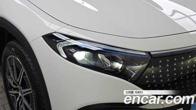 Mercedes-Benz EQB 2025 — ფოტო 14/31