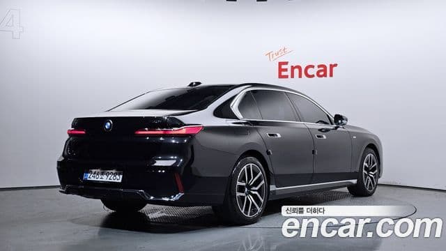 BMW 7 Series 2025 — Photo 17/20