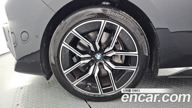 BMW 7 Series 2025 — Photo 10/20