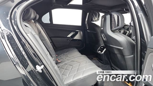 BMW 7 Series 2025 — Photo 6/20