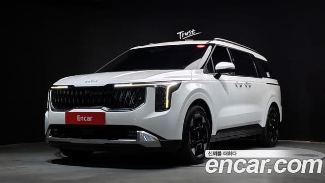 Kia Carnival 2025 — Фото 1/20