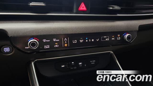Kia Carnival 2025 — Фото 18/20