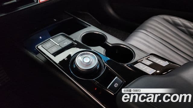 Kia K8 2022 — Şəkil 9/20