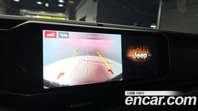 Jeep Wrangler 2025 — Фото 14/20