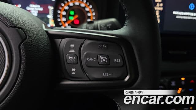 Jeep Wrangler 2025 — Фото 19/20
