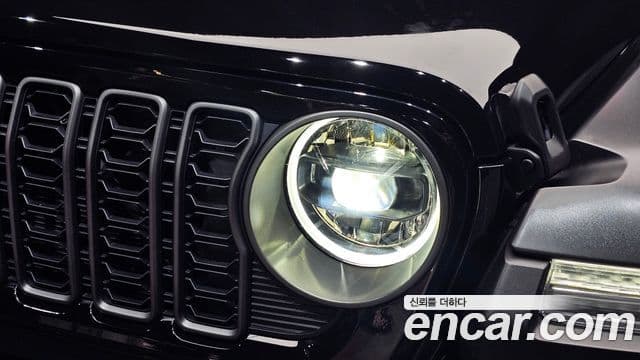 Jeep Wrangler 2025 — Photo 12/30