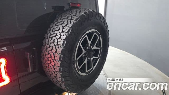 Jeep Wrangler 2025 — Photo 9/30