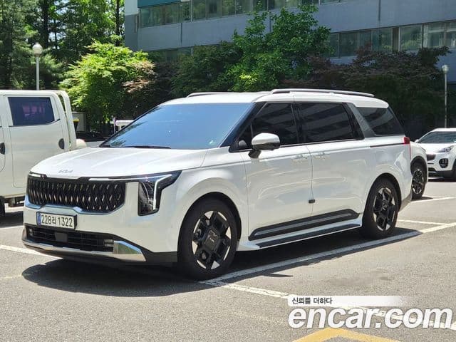 Kia Carnival 2025 — Şəkil 1/14