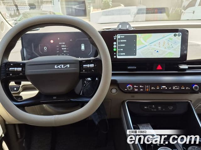 Kia Carnival 2025 — Şəkil 8/14