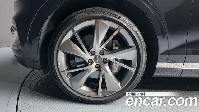 Genesis GV70 2023 — фото 4 из 20