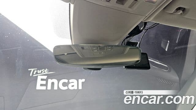 Volkswagen Tiguan 2022 — Şəkil 17/20