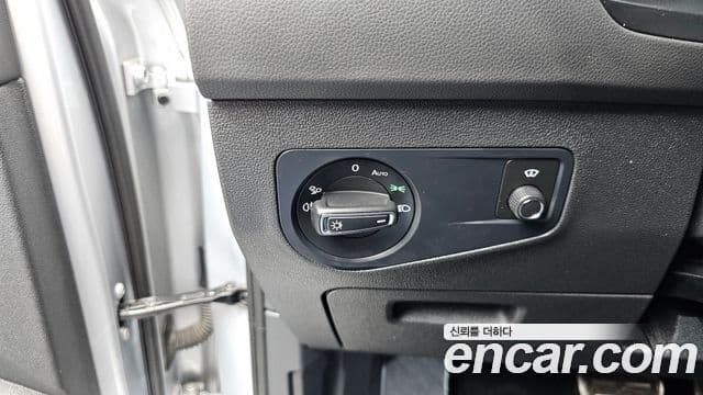 Volkswagen Tiguan 2022 — Şəkil 19/20